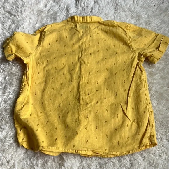 NWOT - Yellow Boys Botton Down Shirt - Picture 4 of 6
